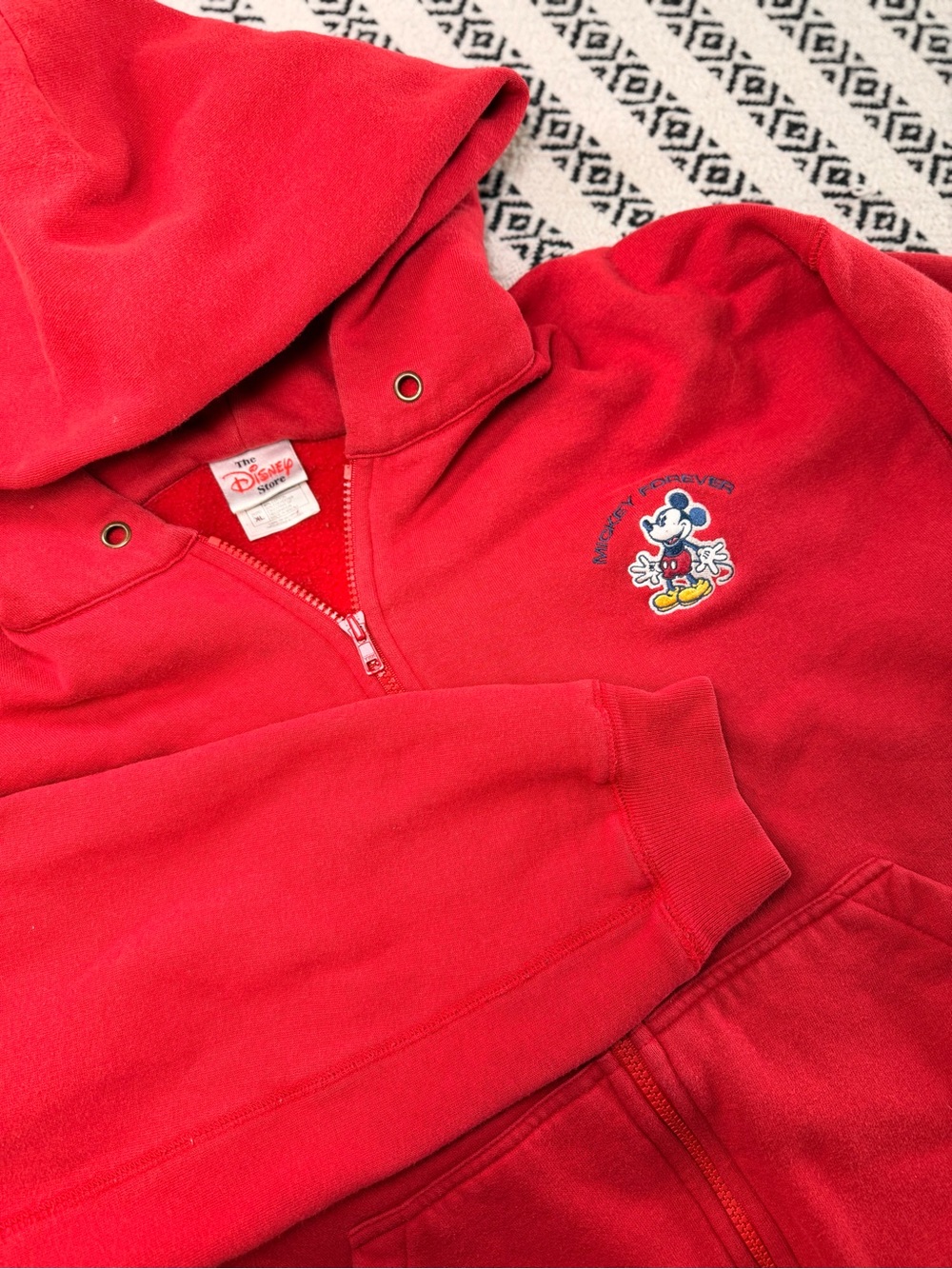 Vintage Disney Store Mickey Mouse Red Full zip Hoodie Sweatshirt XL That's Swell